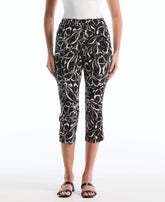 Petite Hibiscus Print Capri With Riveted Vent