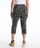 Plus Size Hibiscus Print Capri With Riveted Vent