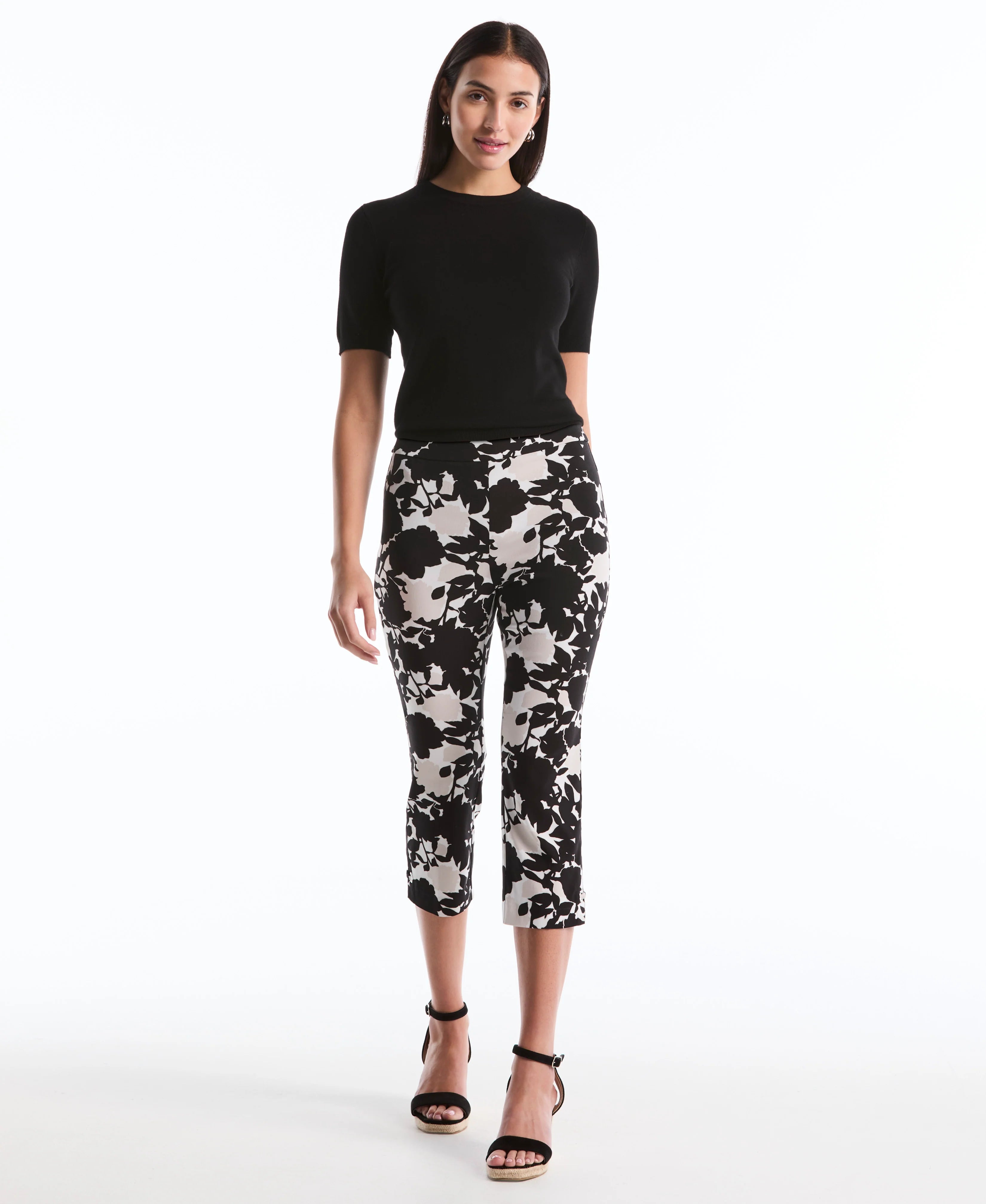 Petite Floral Print Capri With Riveted Vent