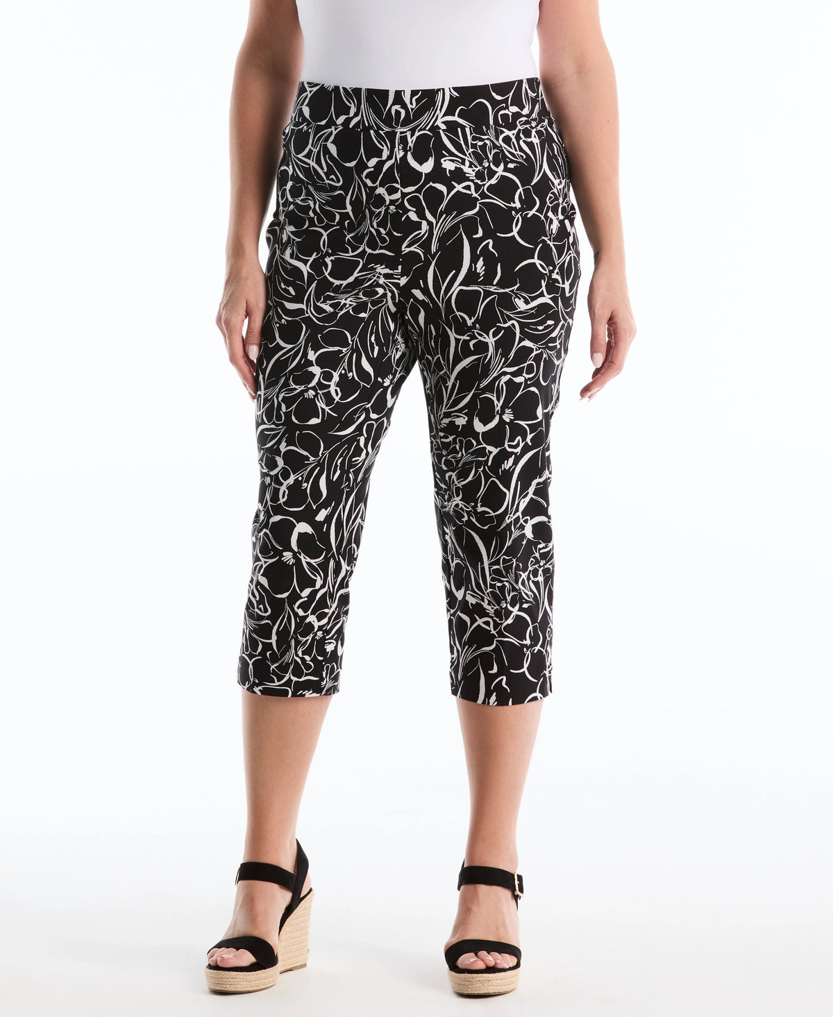 Plus Size Hibiscus Print Capri With Riveted Vent