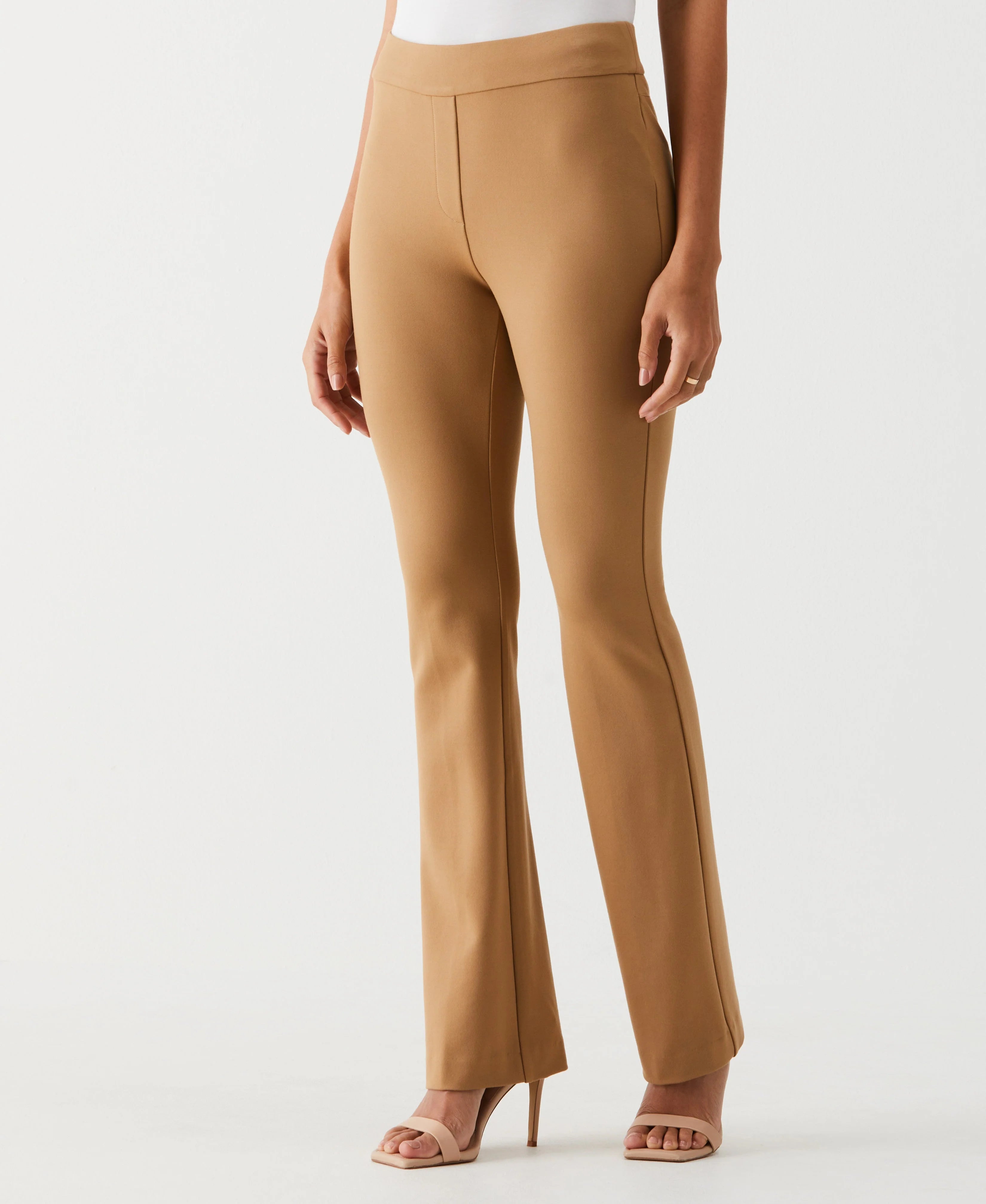 Petite Ponte Knit Bootcut Pull On Pant 30 inseam