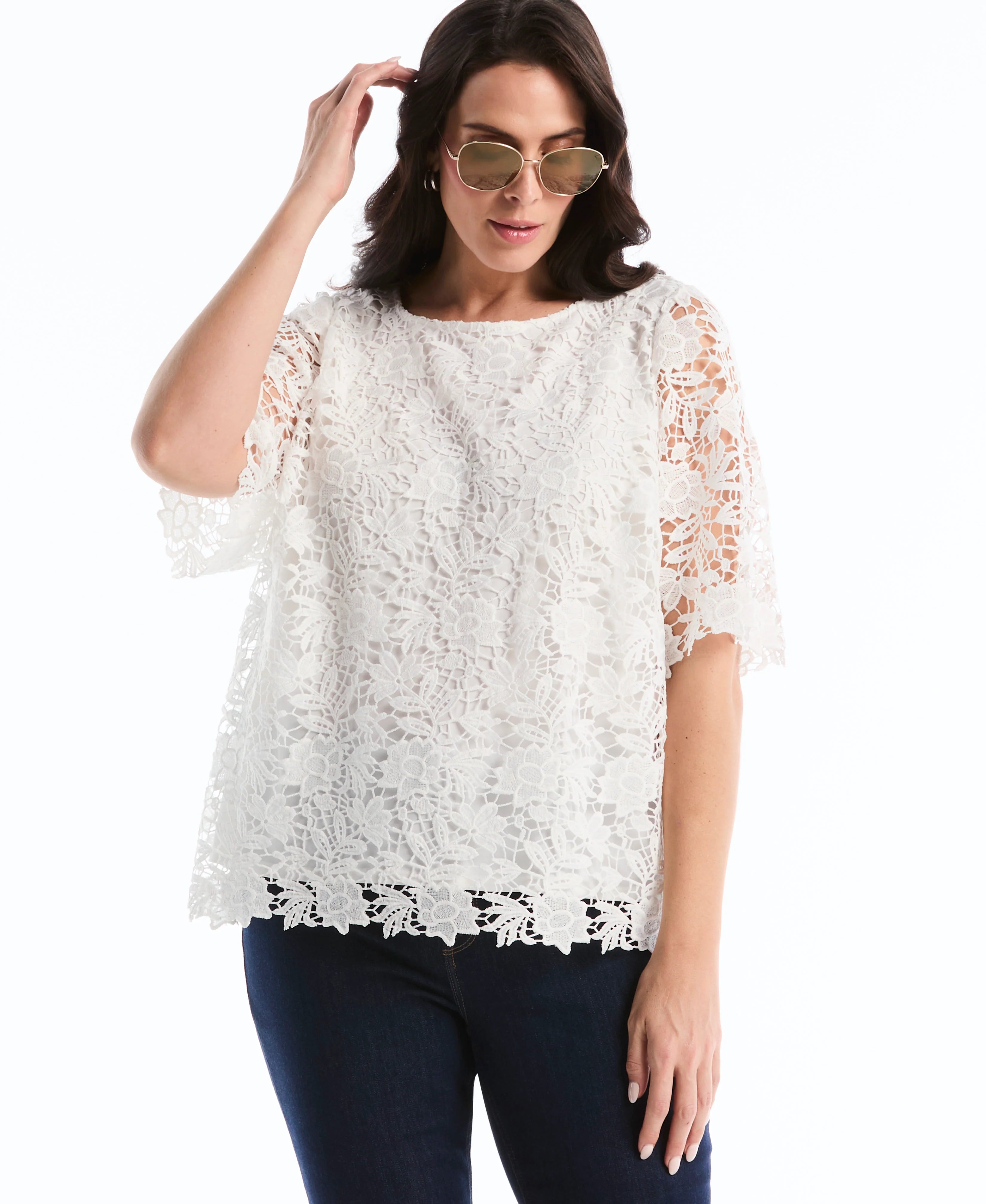 Plus Size Scalloped Lace Top