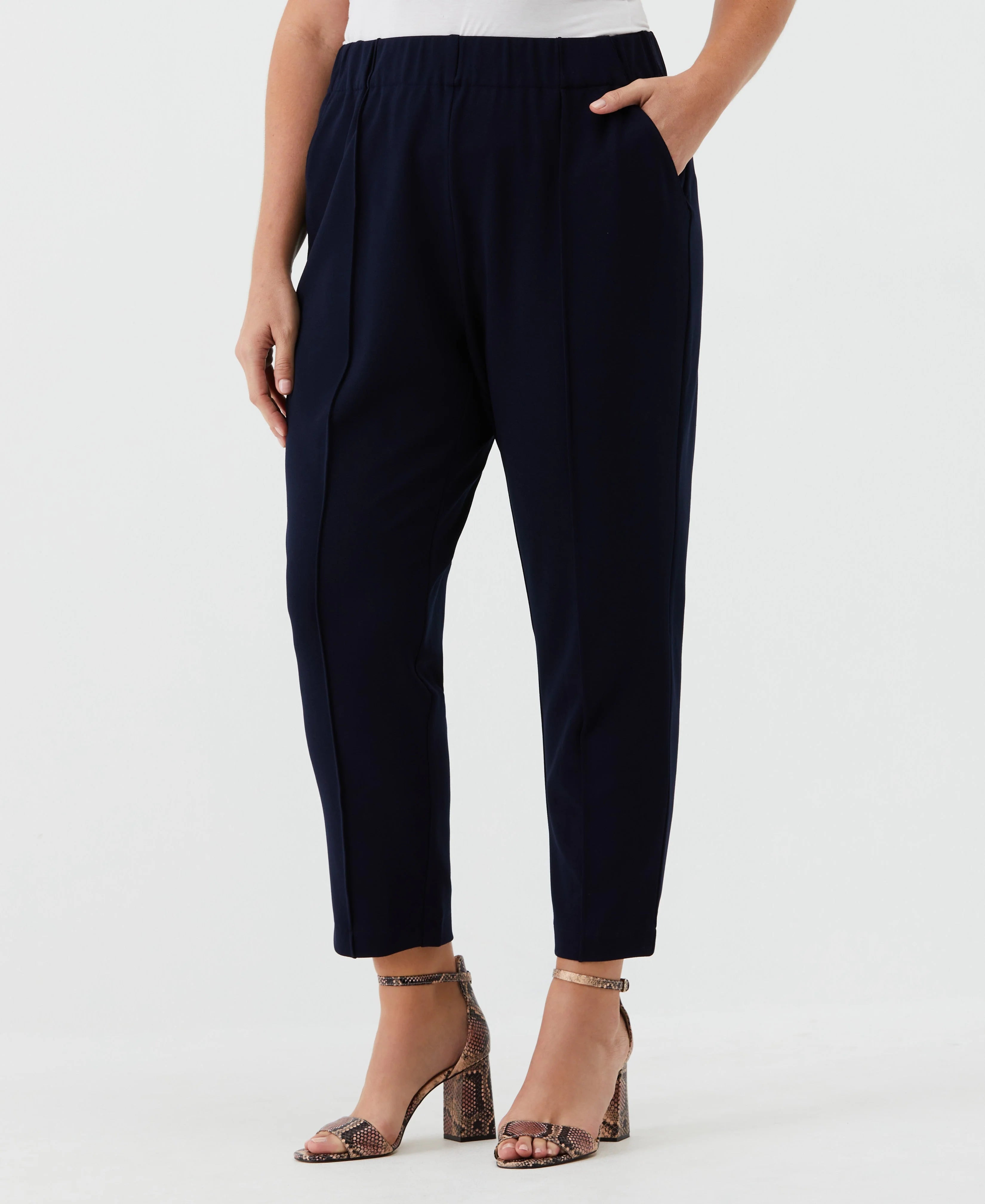 Plus Size Easy Pull On Pant
