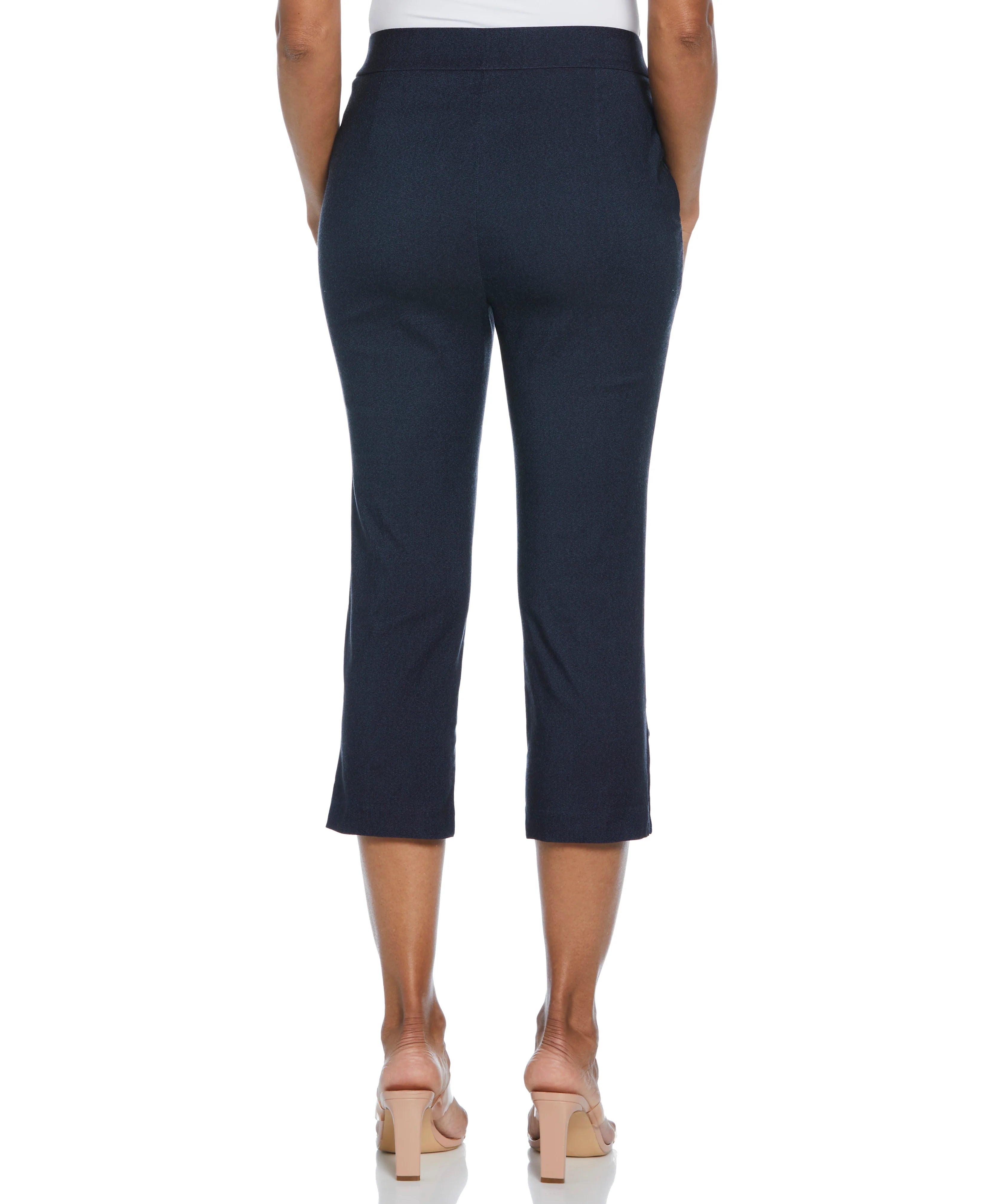 Indigo Rinse Rivet Detail Pull On Capris