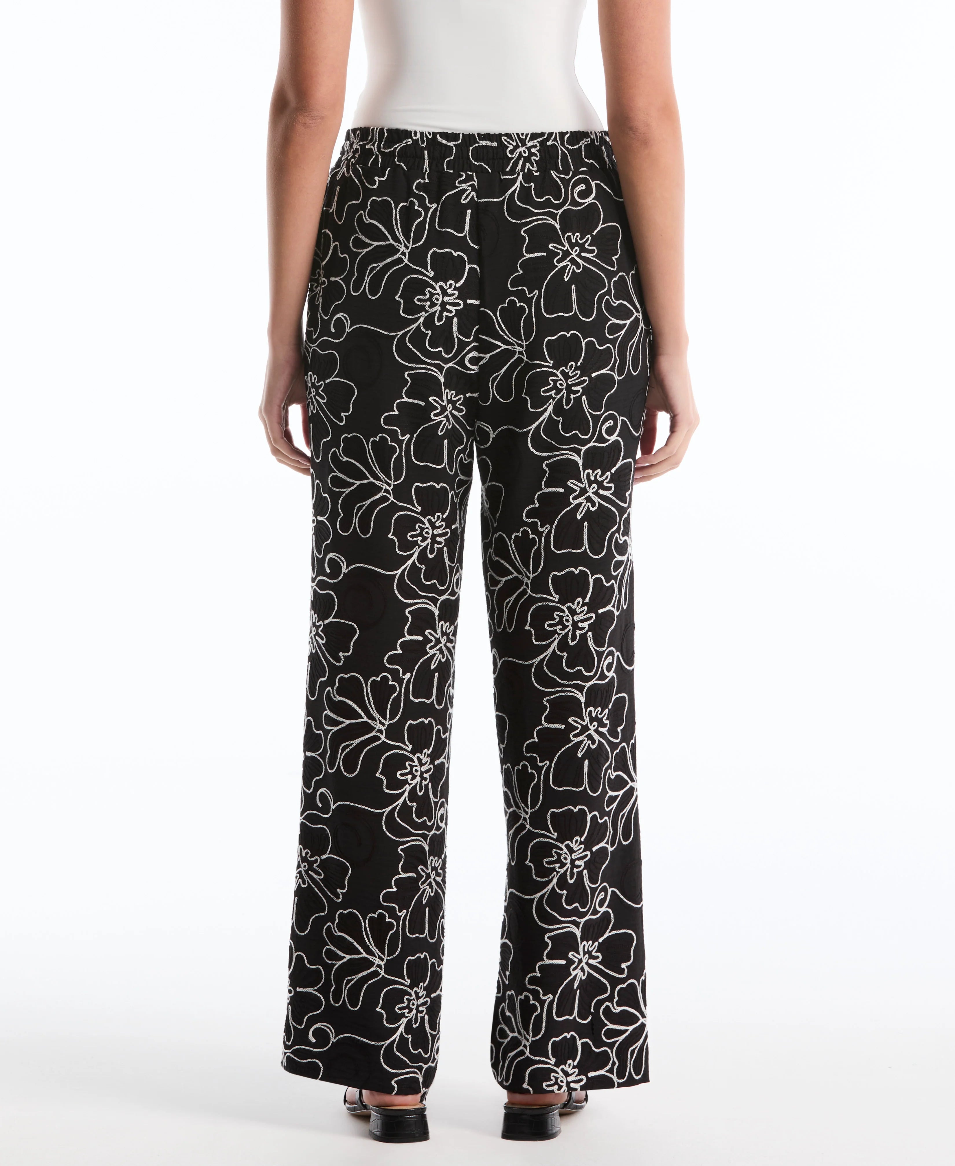 Floral Embroidered Drawstring Pant