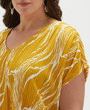 Plus Size Ripple Print V Neck Plisse Top