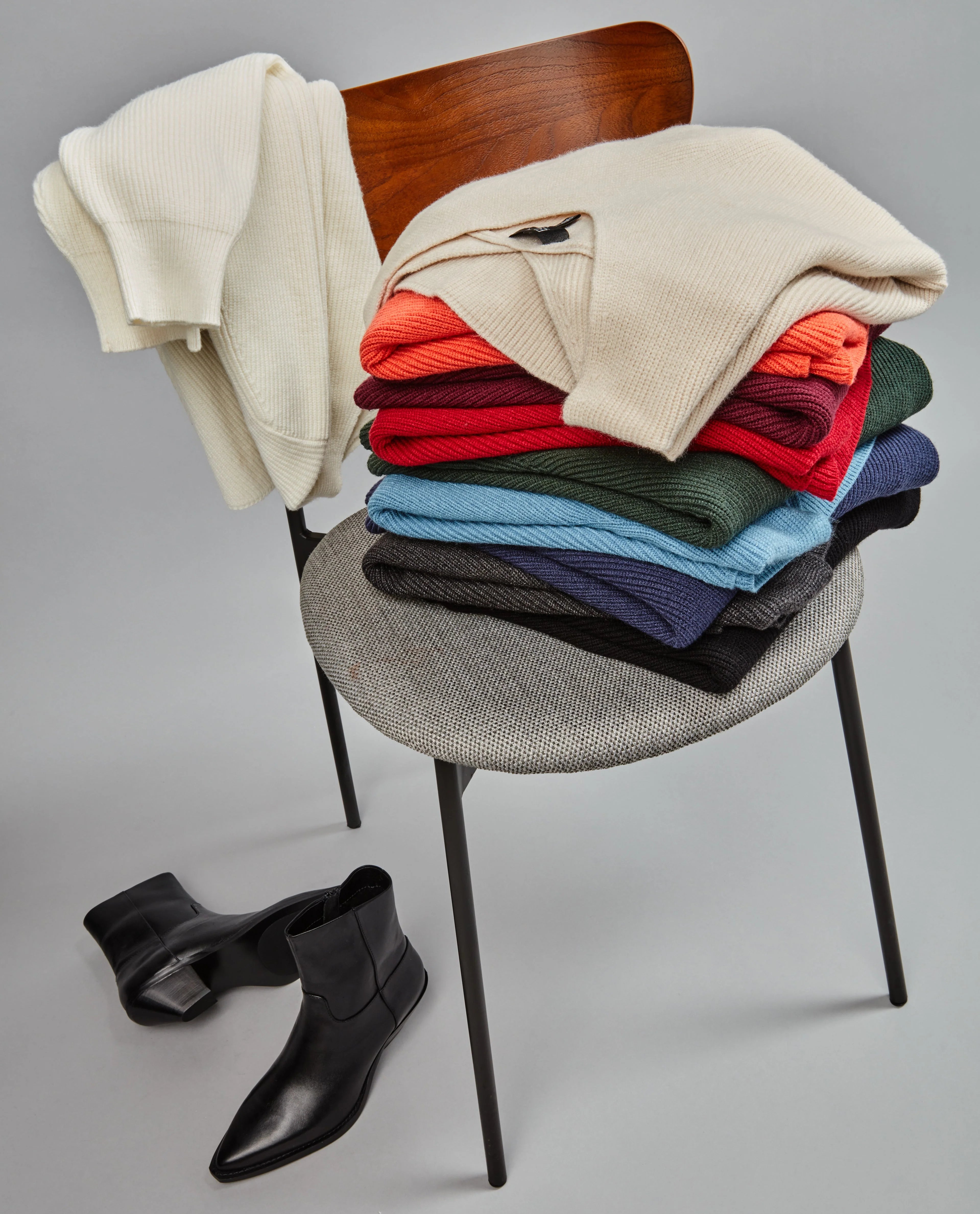 Plus Size Essential Ribbed V Neck Sweater