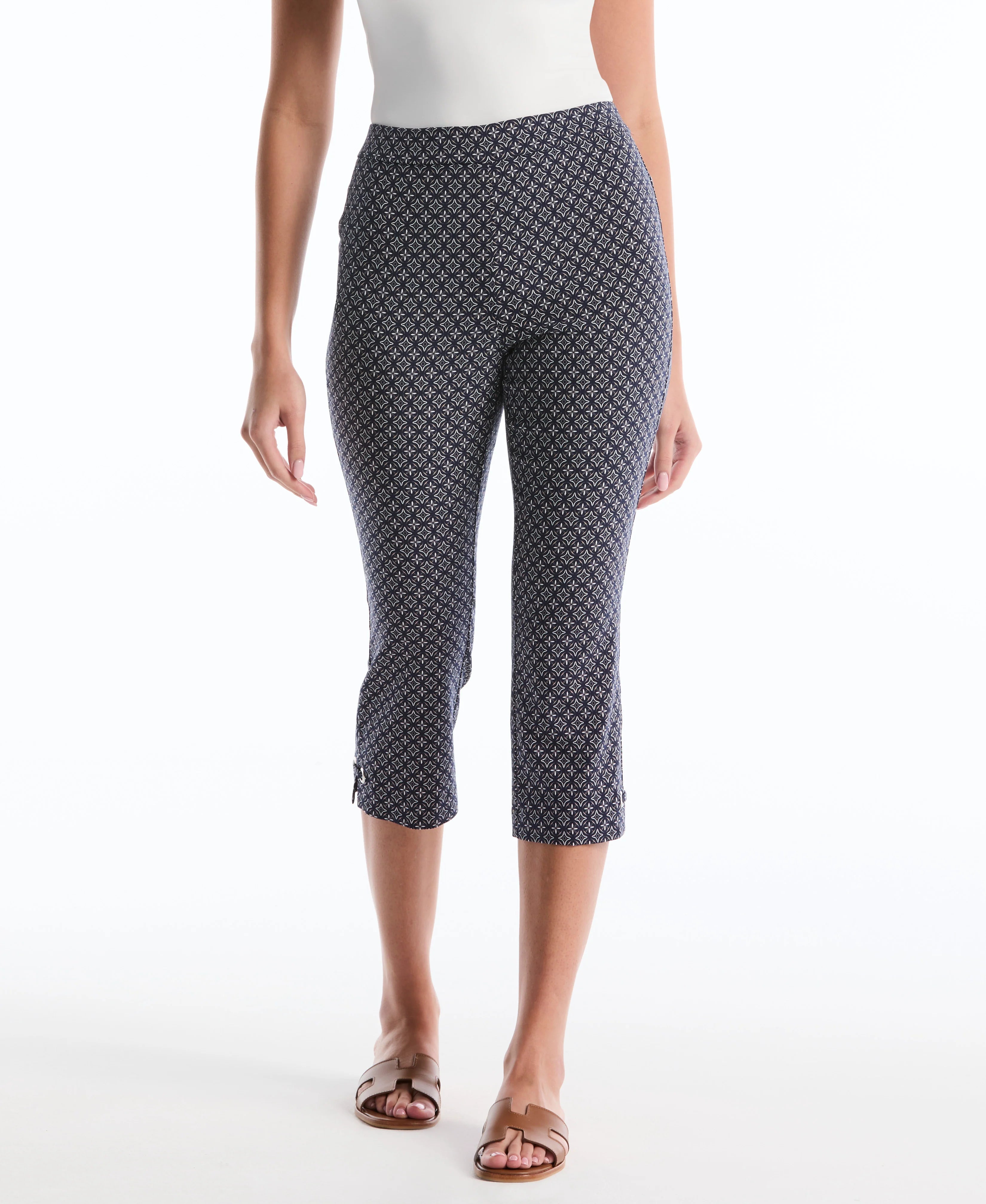 Petite Tile Print Capri With Riveted Vent