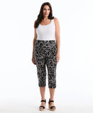 Plus Size Hibiscus Print Capri With Riveted Vent